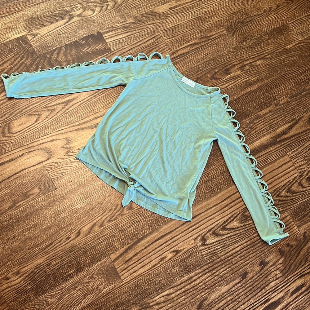 Girls long sleeve t shirt